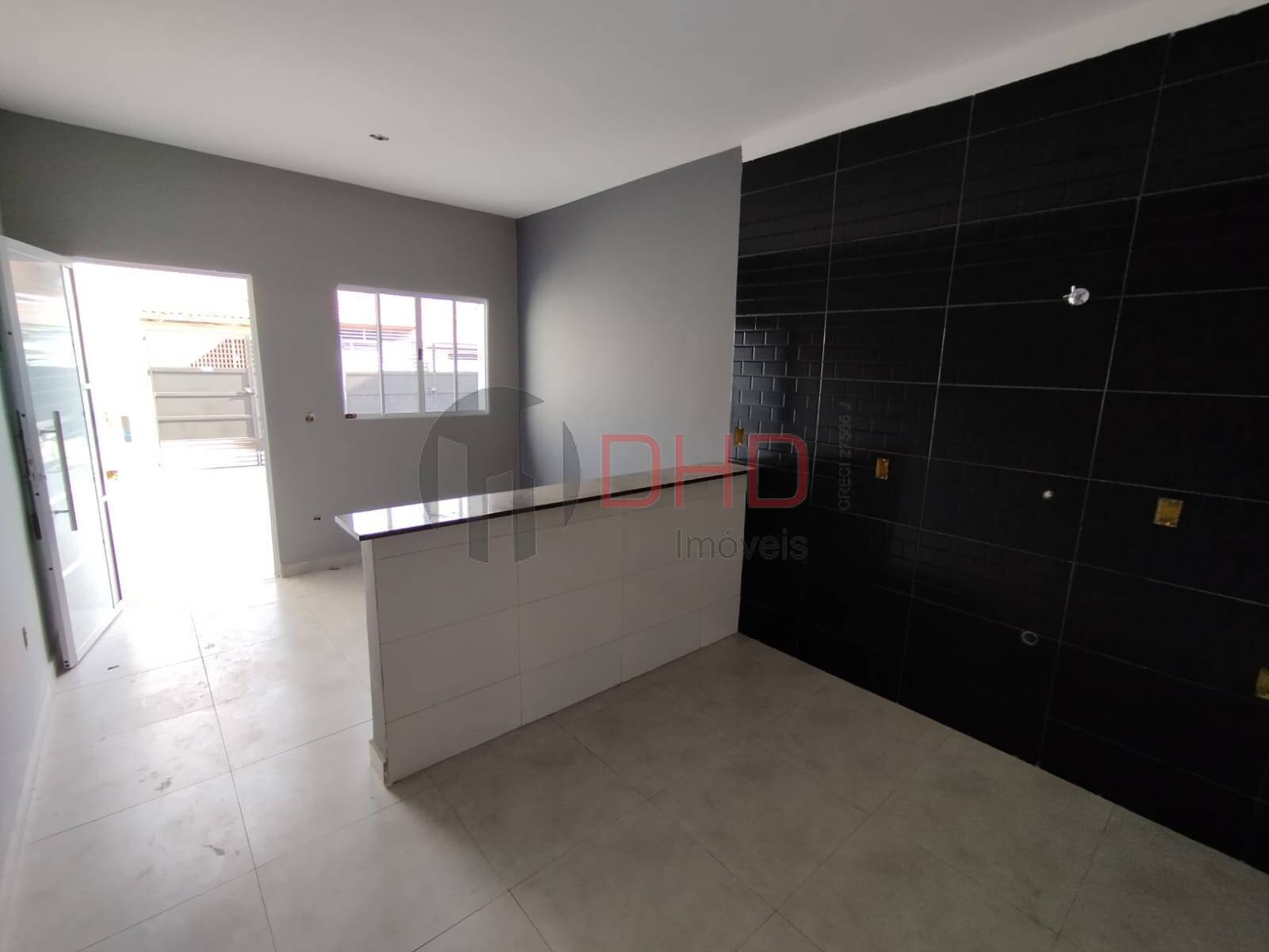 Casa à venda com 2 quartos, 56m² - Foto 4