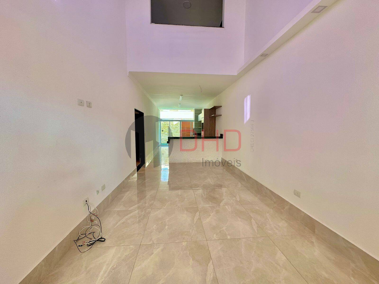 Casa de Condomínio à venda com 3 quartos, 140m² - Foto 2