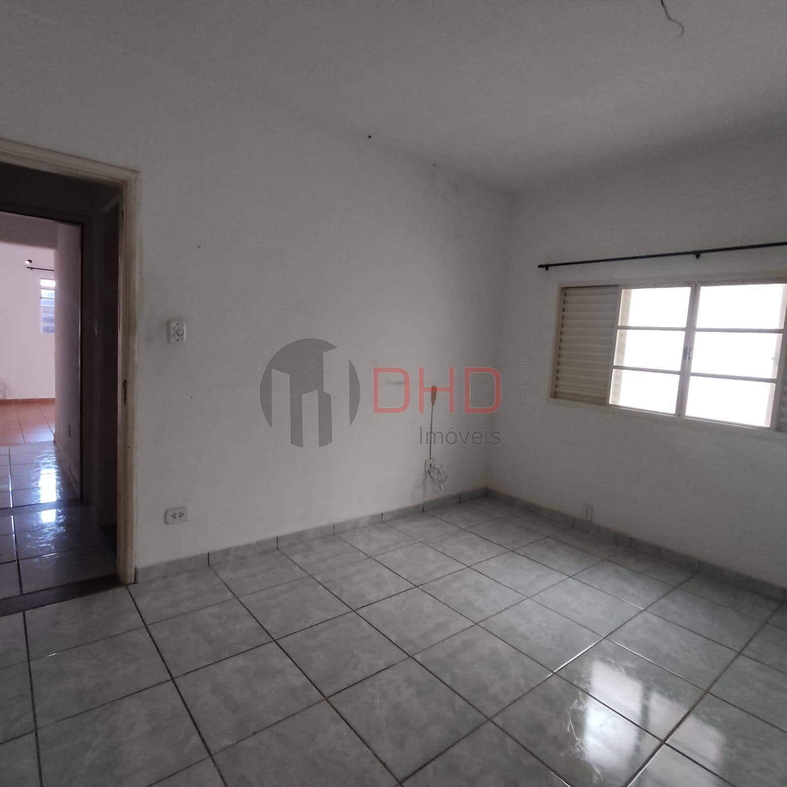 Casa para alugar com 3 quartos, 130m² - Foto 5