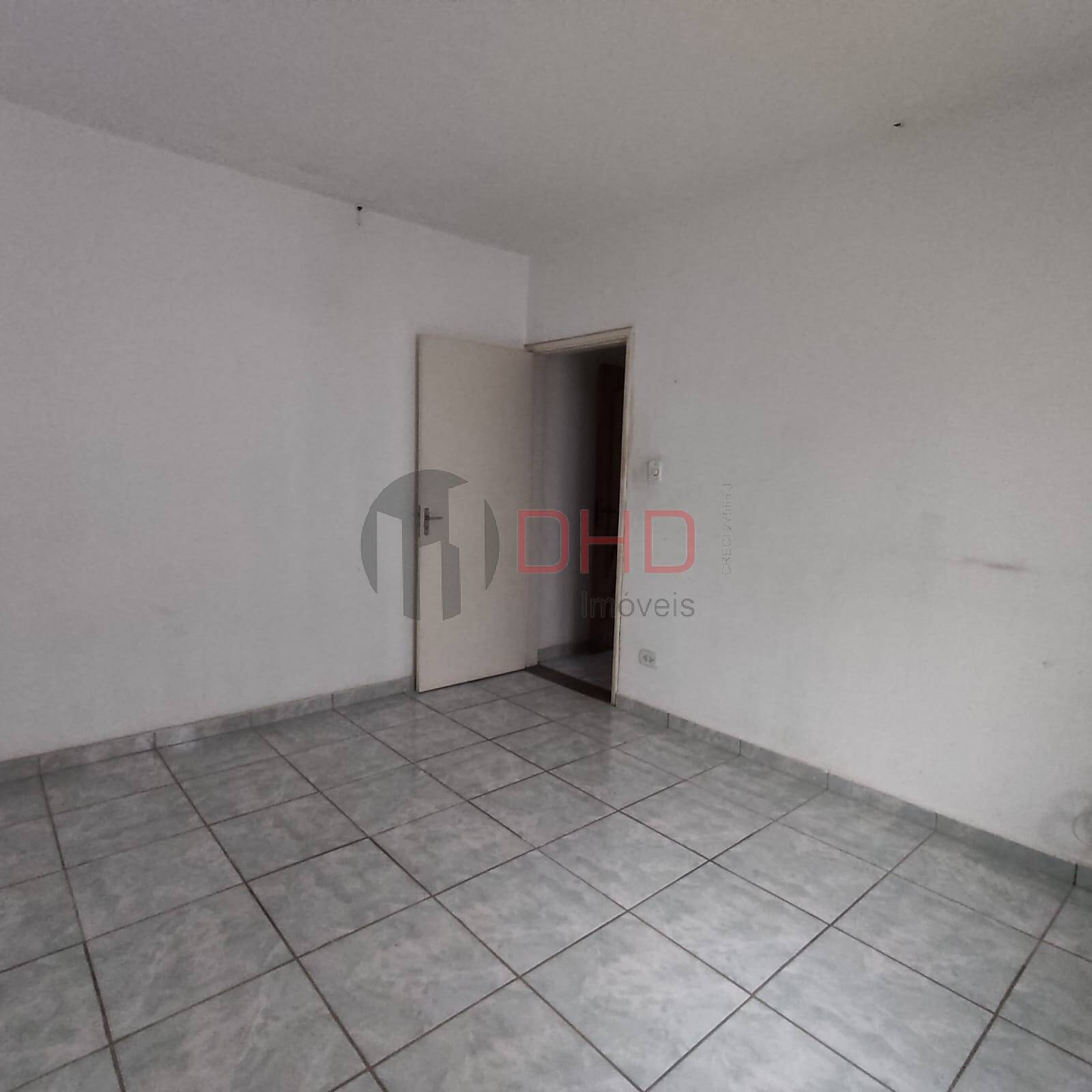 Casa para alugar com 3 quartos, 130m² - Foto 6