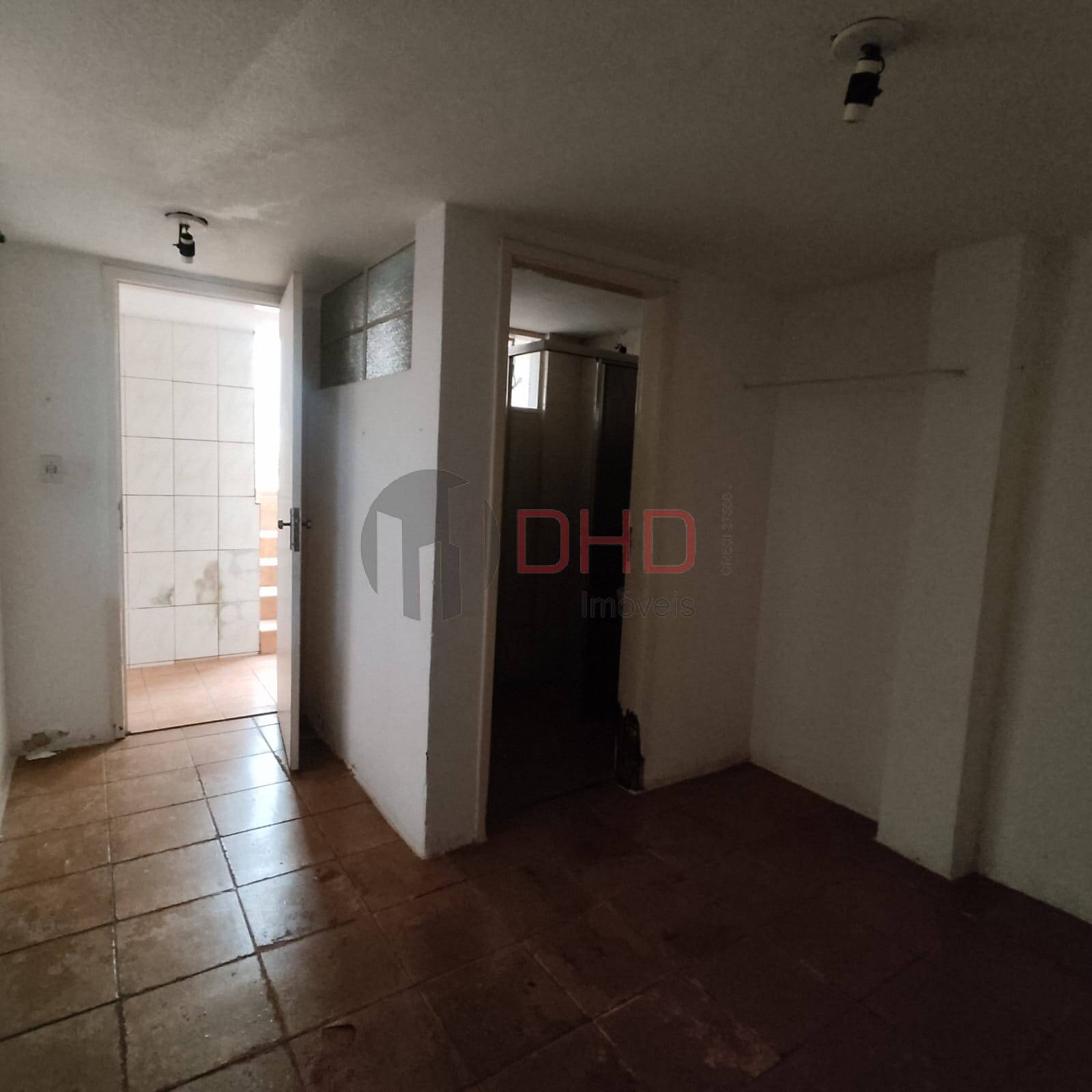 Casa para alugar com 3 quartos, 130m² - Foto 11