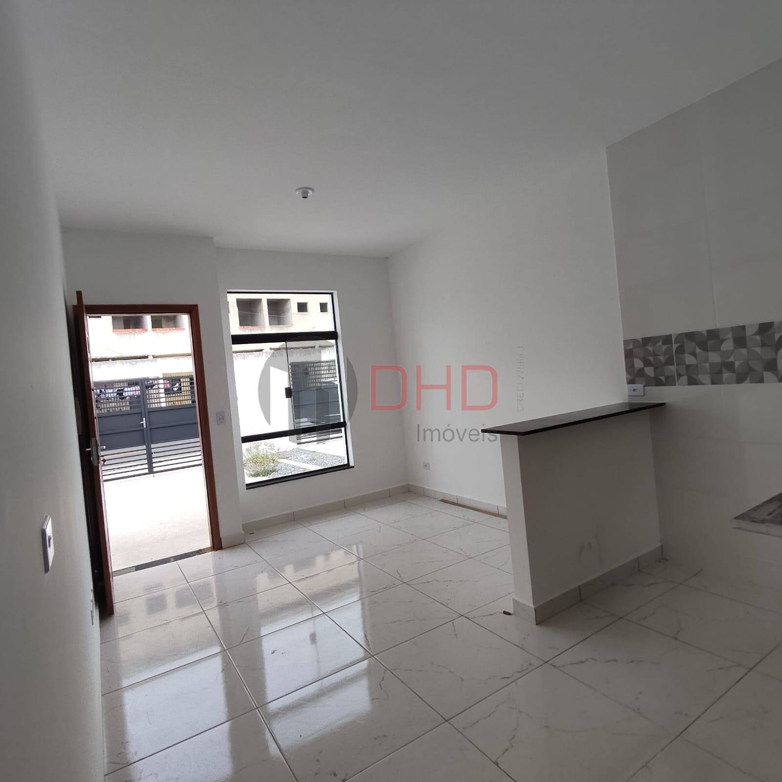 Casa à venda com 2 quartos, 48m² - Foto 5