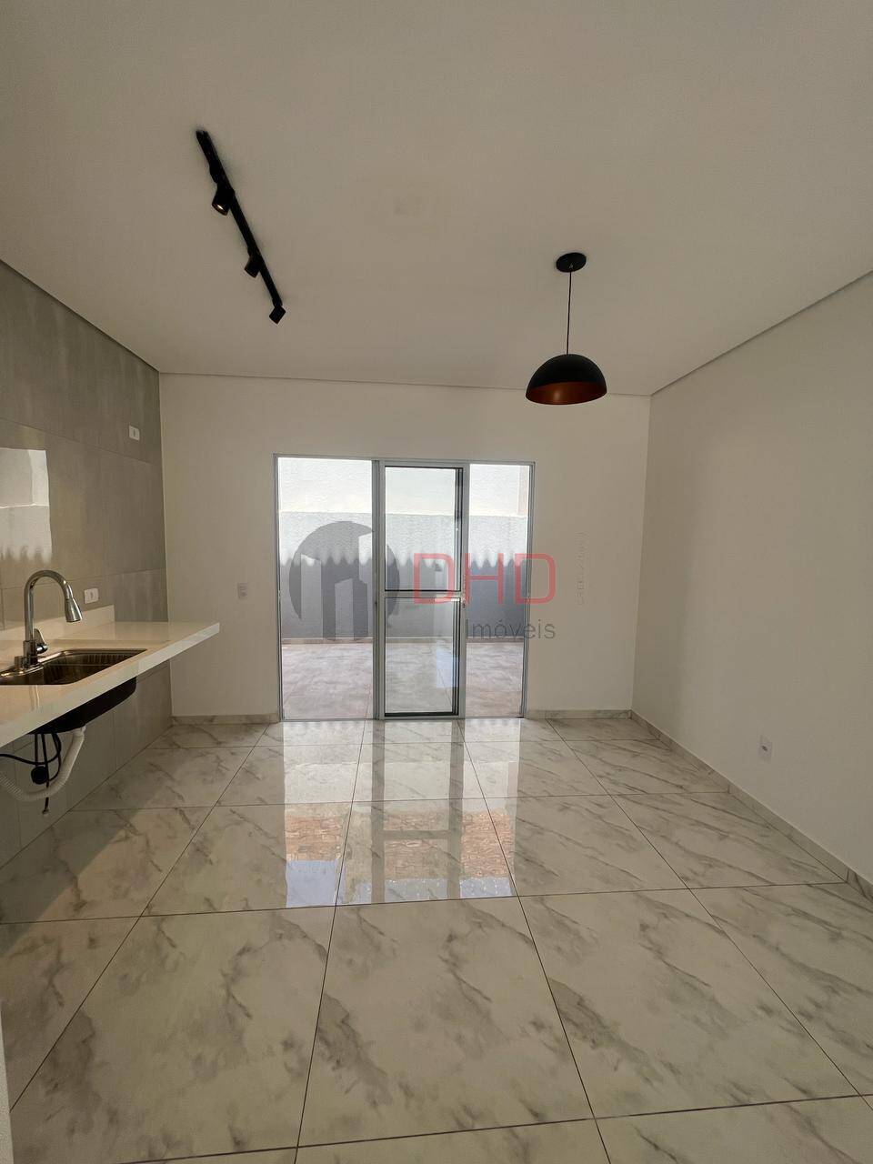 Casa à venda com 2 quartos, 175m² - Foto 7