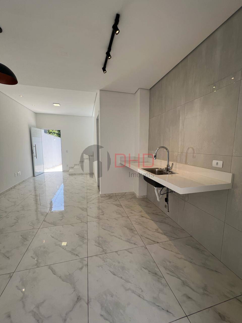 Casa à venda com 2 quartos, 175m² - Foto 9