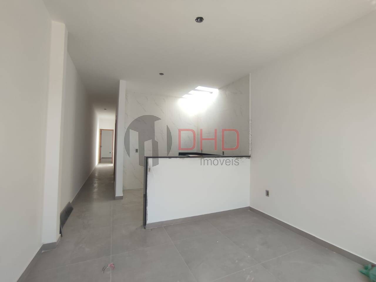 Casa à venda com 2 quartos, 51m² - Foto 2