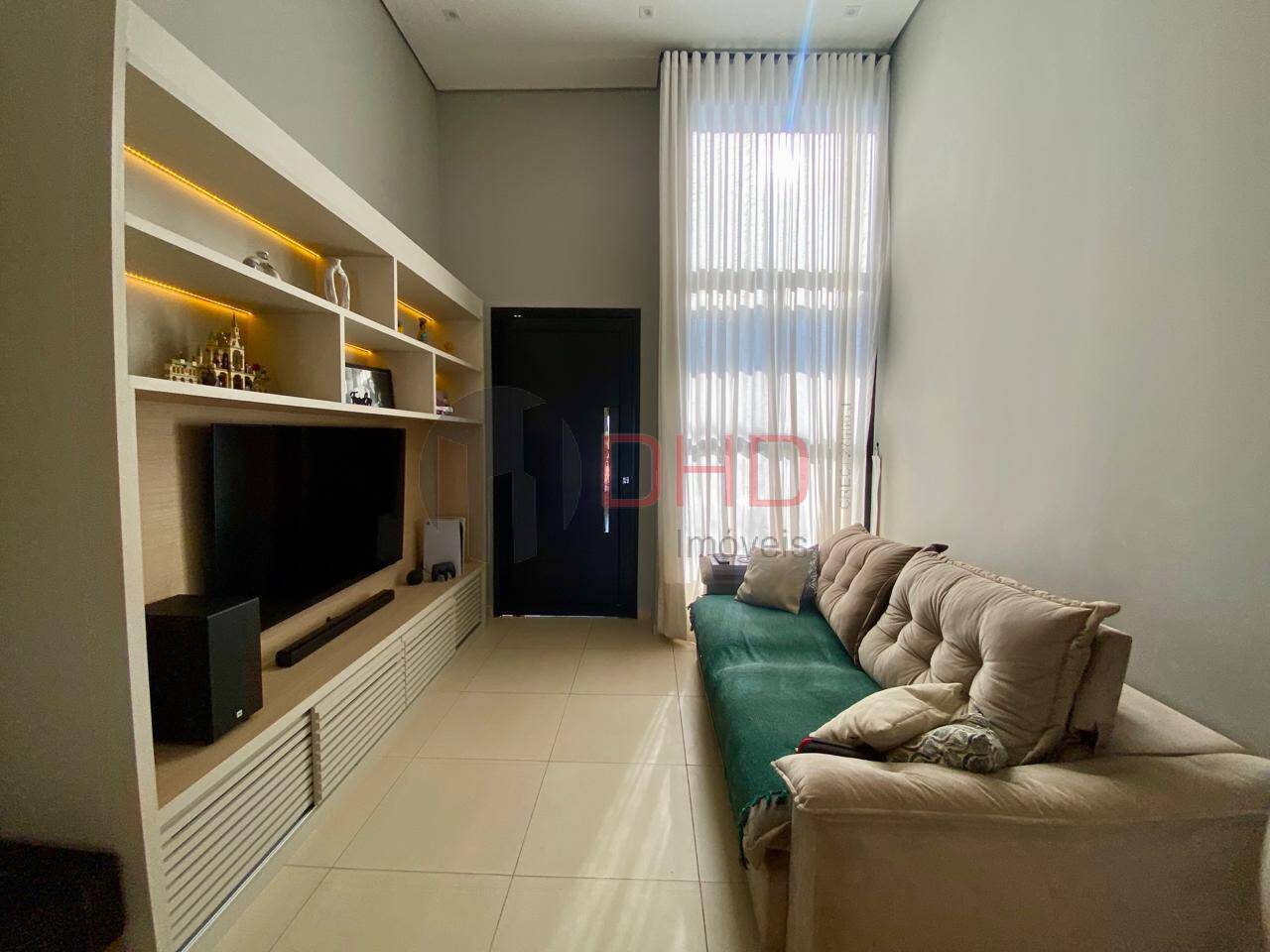 Casa de Condomínio à venda com 3 quartos, 134m² - Foto 2