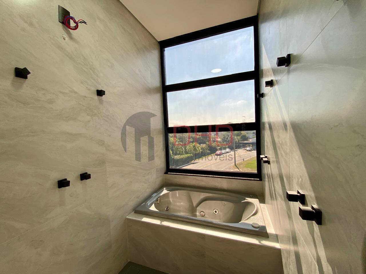 Casa de Condomínio à venda com 3 quartos, 225m² - Foto 13