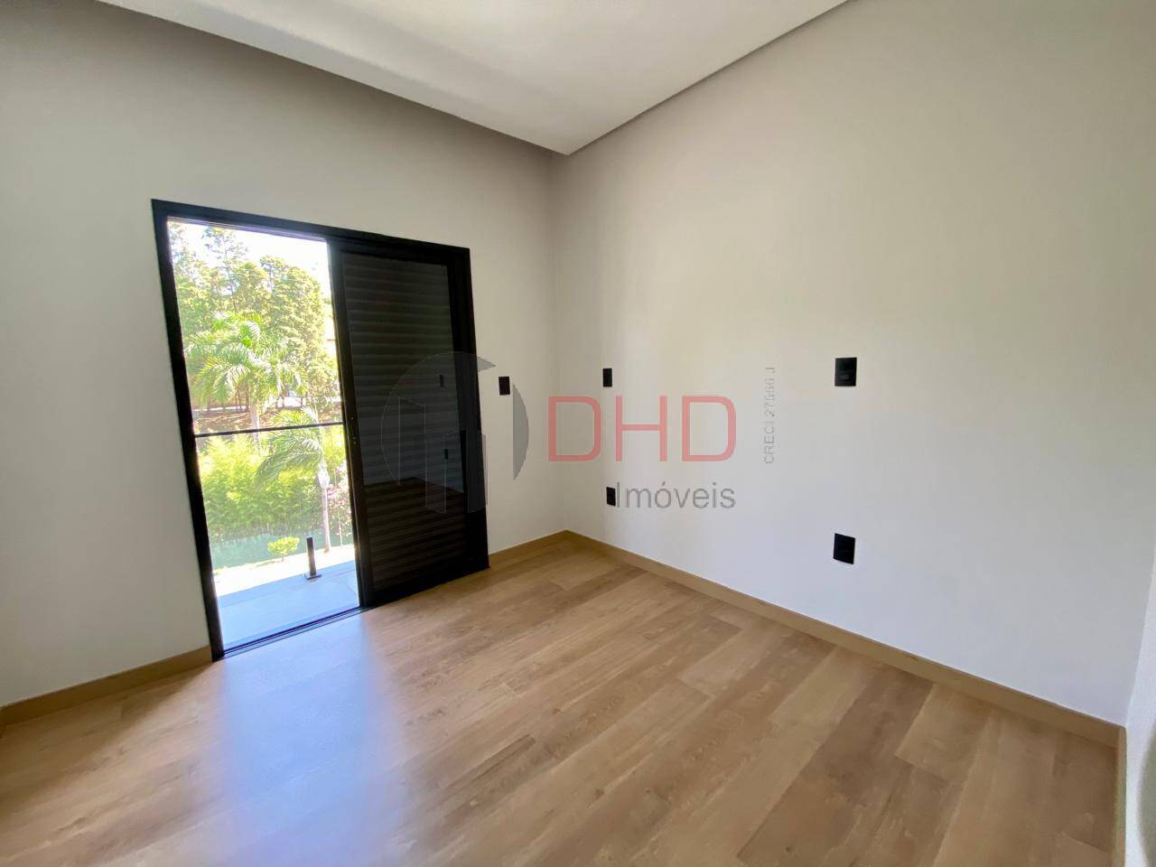 Casa de Condomínio à venda com 3 quartos, 225m² - Foto 17