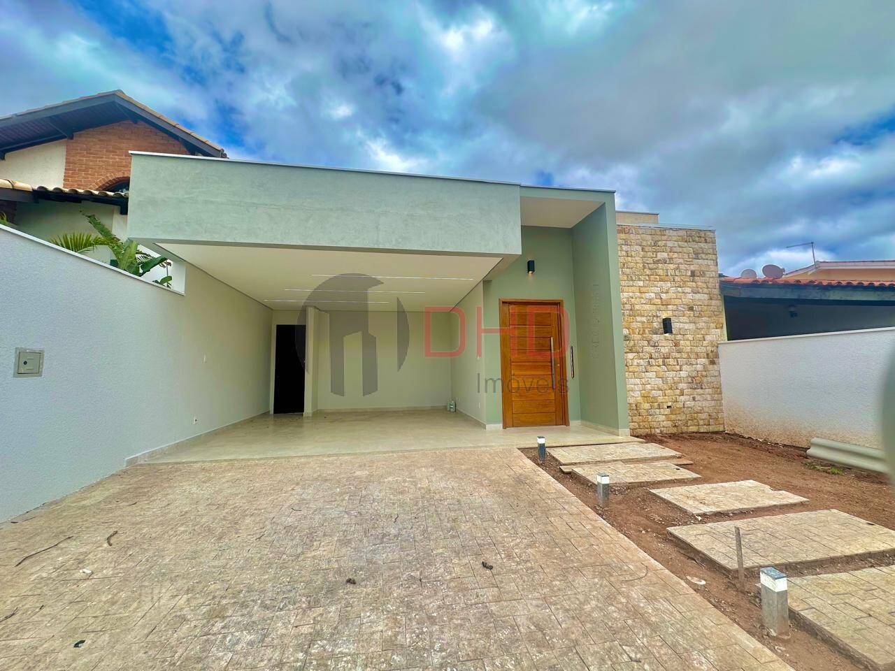 Casa de Condomínio à venda com 3 quartos, 167m² - Foto 1