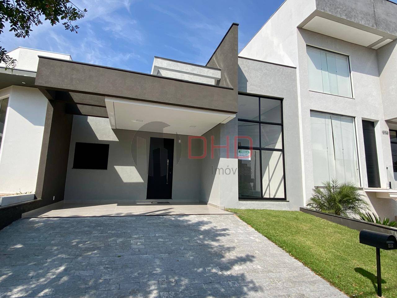 Casa de Condomínio à venda com 3 quartos, 140m² - Foto 2