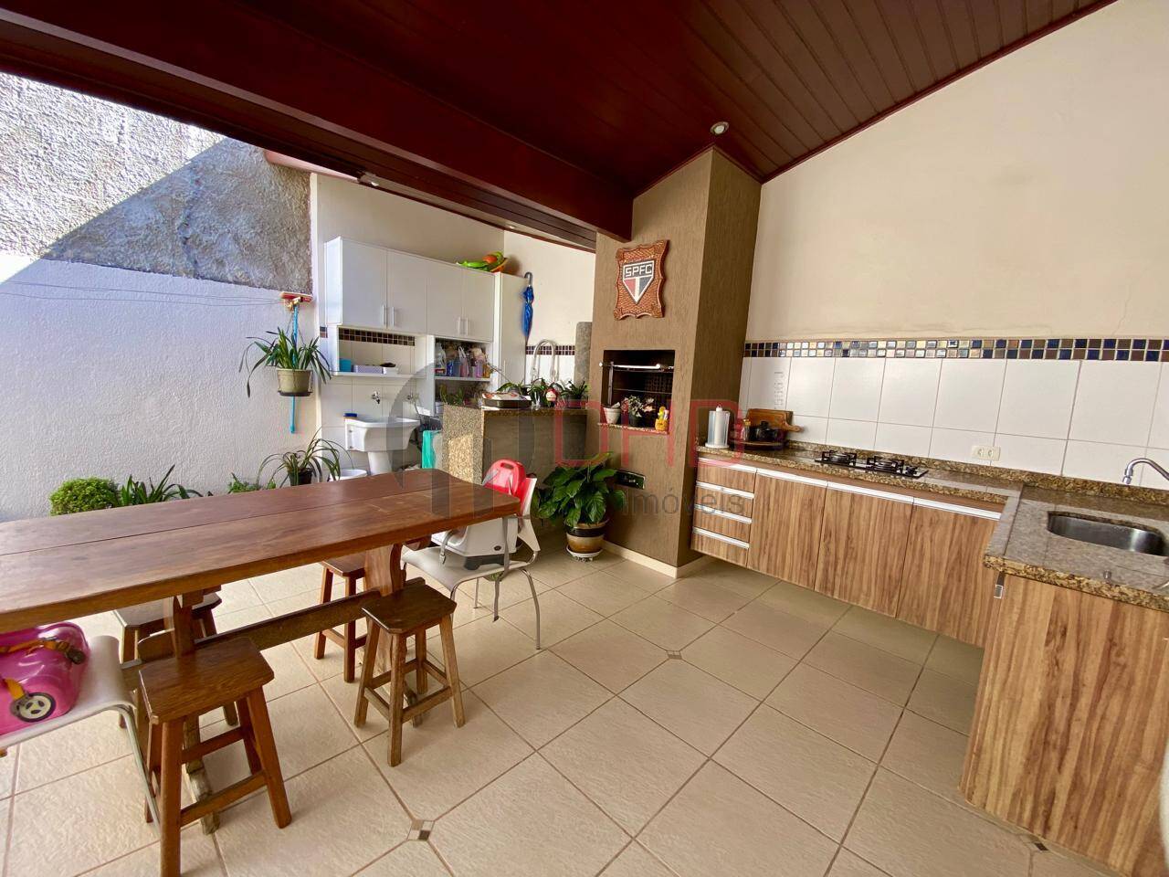 Casa à venda com 3 quartos, 180m² - Foto 20