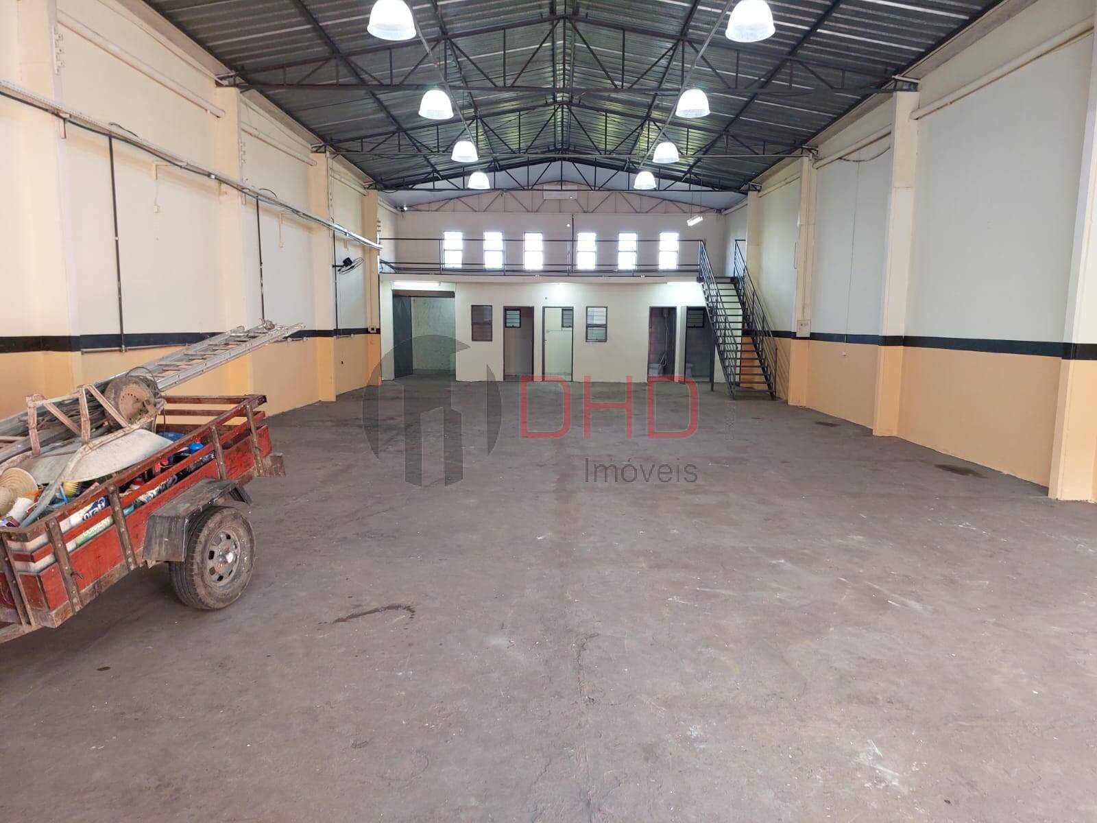 Prédio Inteiro para alugar, 300m² - Foto 1