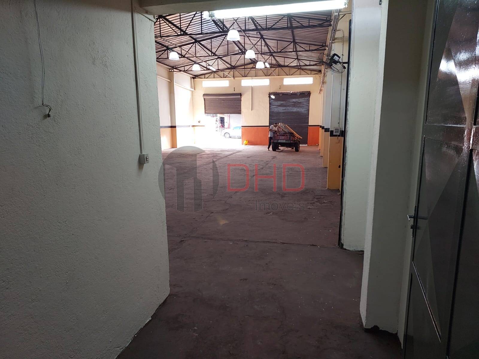 Prédio Inteiro para alugar, 300m² - Foto 6