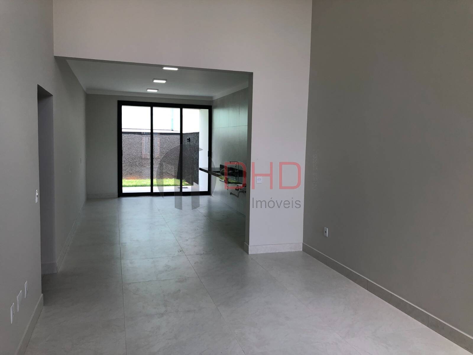 Casa de Condomínio à venda com 3 quartos, 156m² - Foto 2