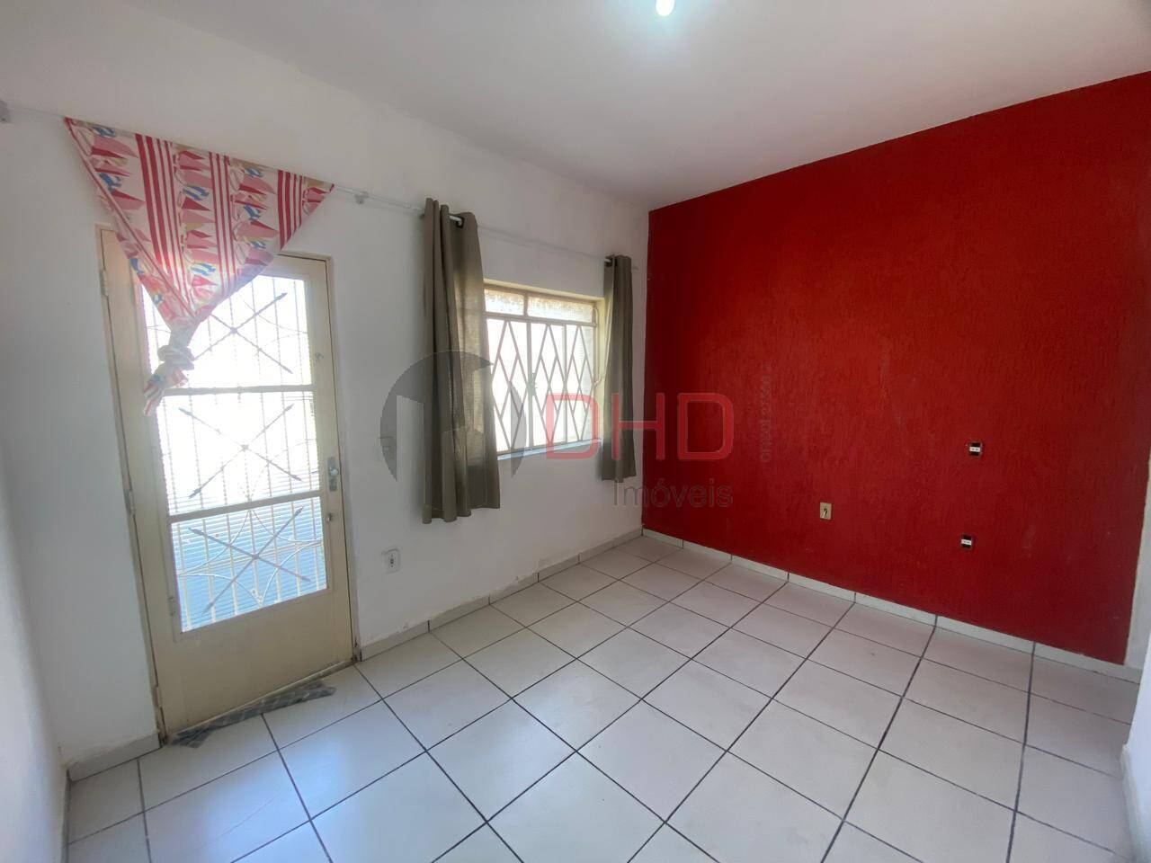 Casa à venda com 2 quartos, 45m² - Foto 4