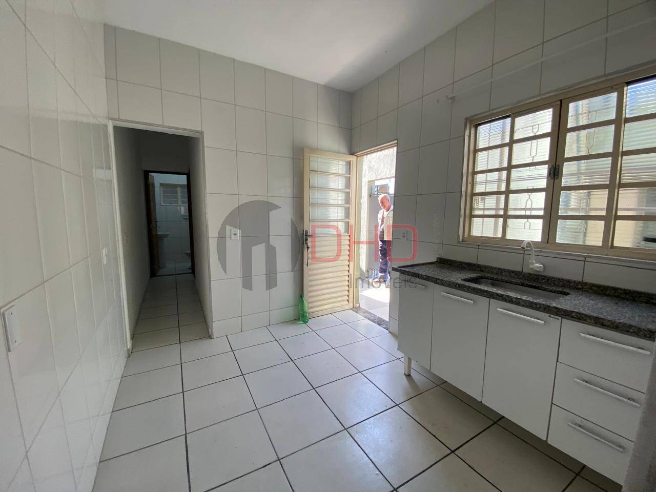 Casa à venda com 2 quartos, 45m² - Foto 8