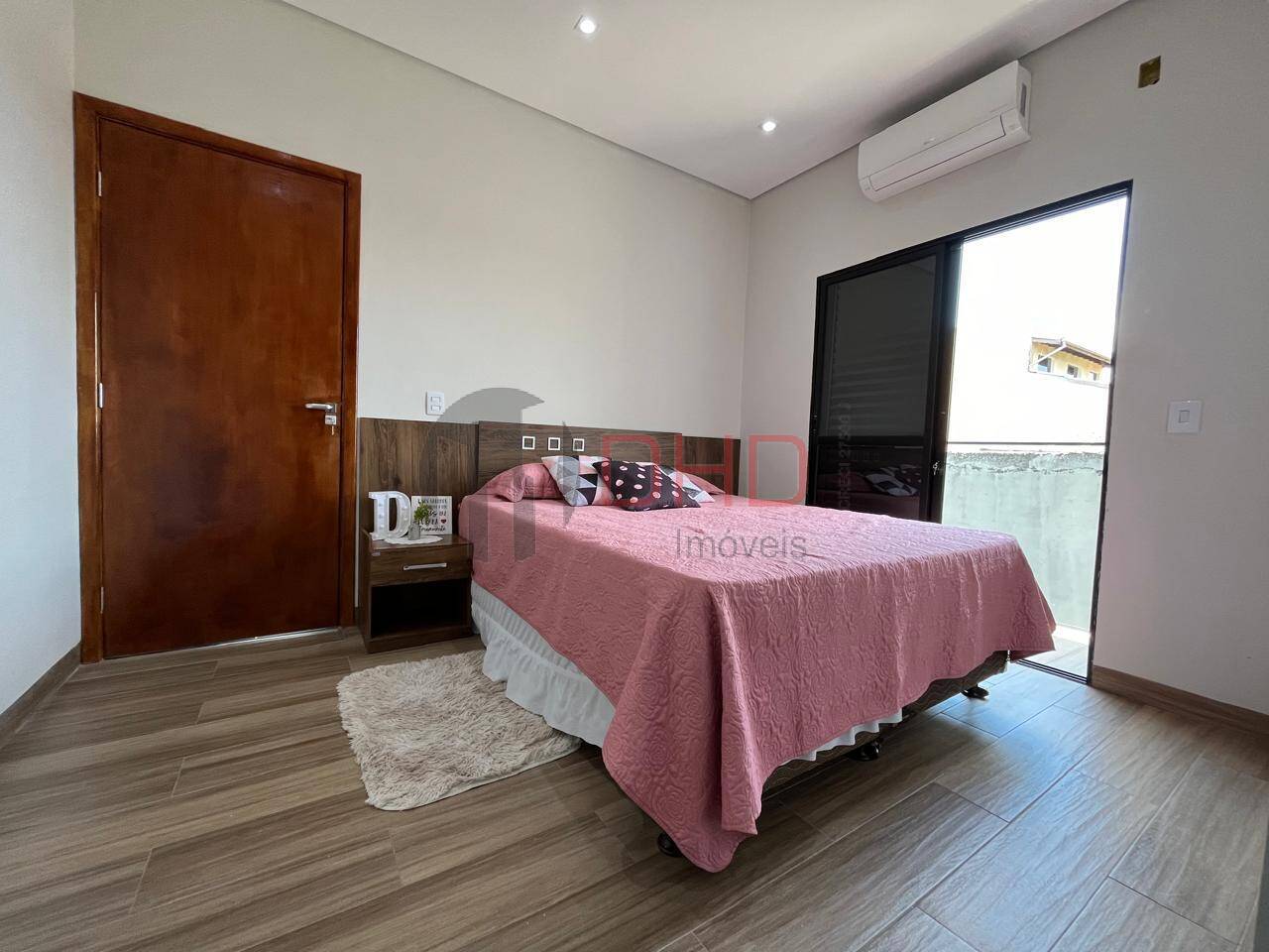 Casa à venda com 4 quartos, 190m² - Foto 9