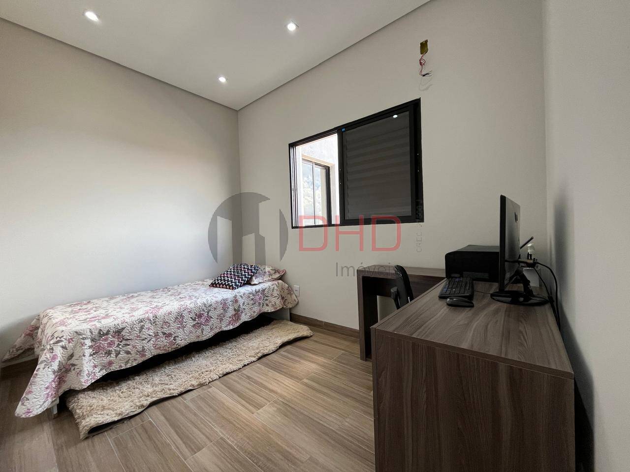 Casa à venda com 4 quartos, 190m² - Foto 12