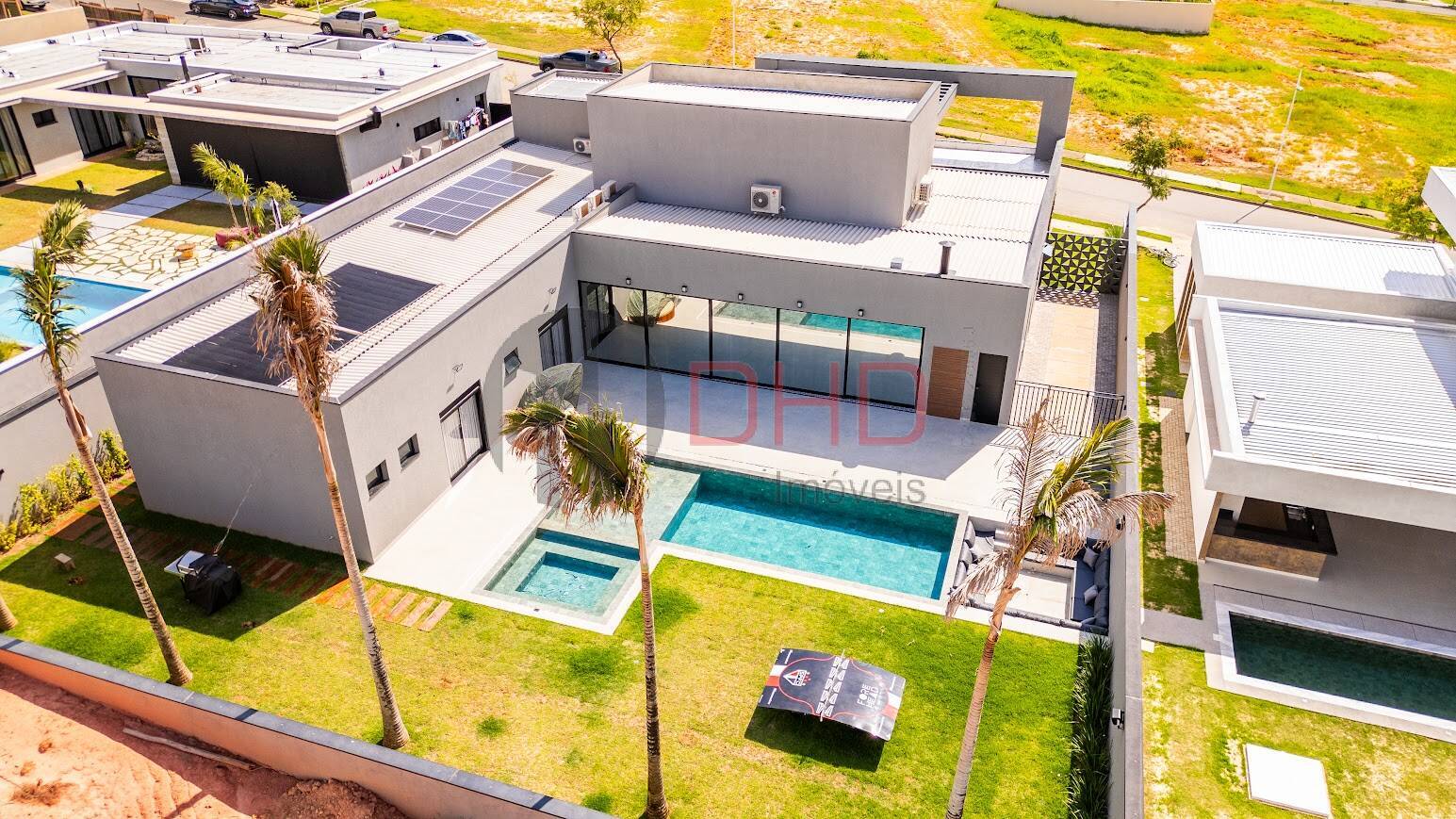 Casa de Condomínio à venda com 4 quartos, 440m² - Foto 61