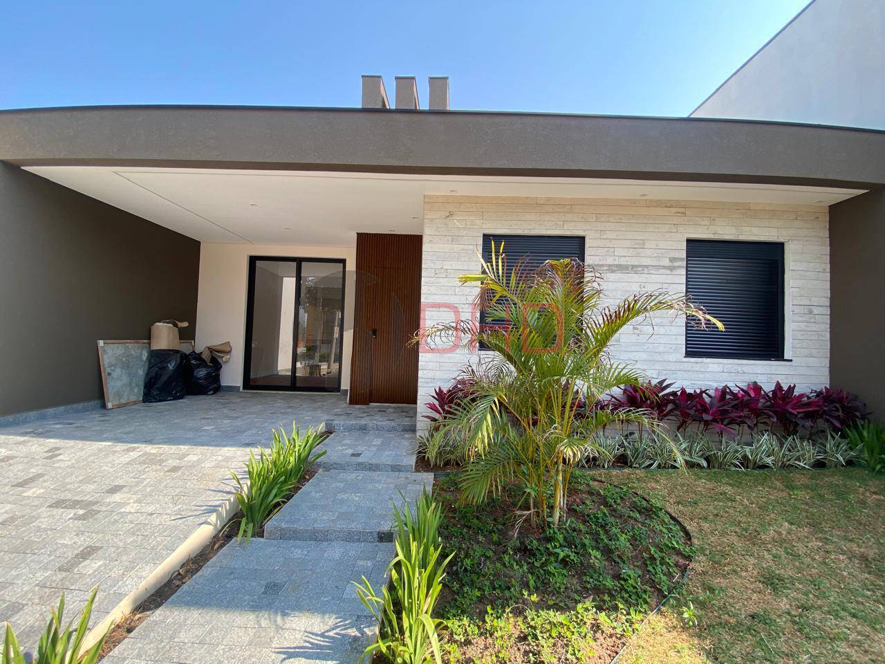 Casa de Condomínio à venda com 3 quartos, 124m² - Foto 1