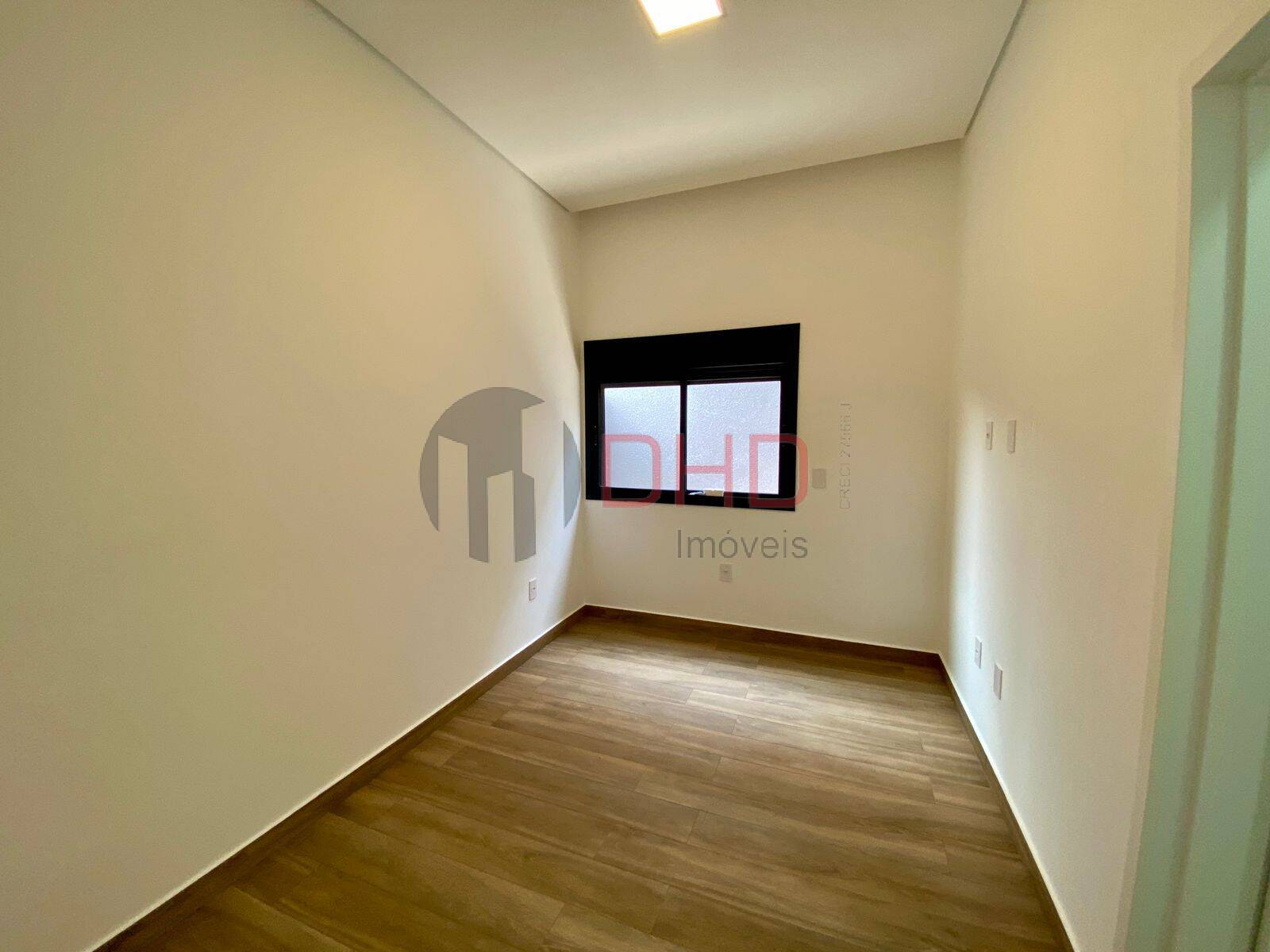 Casa de Condomínio à venda com 4 quartos, 271m² - Foto 13