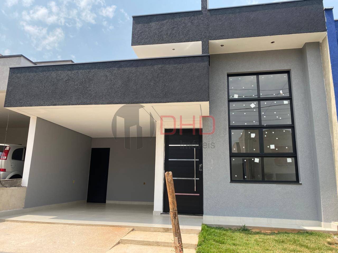 Casa de Condomínio à venda com 3 quartos, 200m² - Foto 1