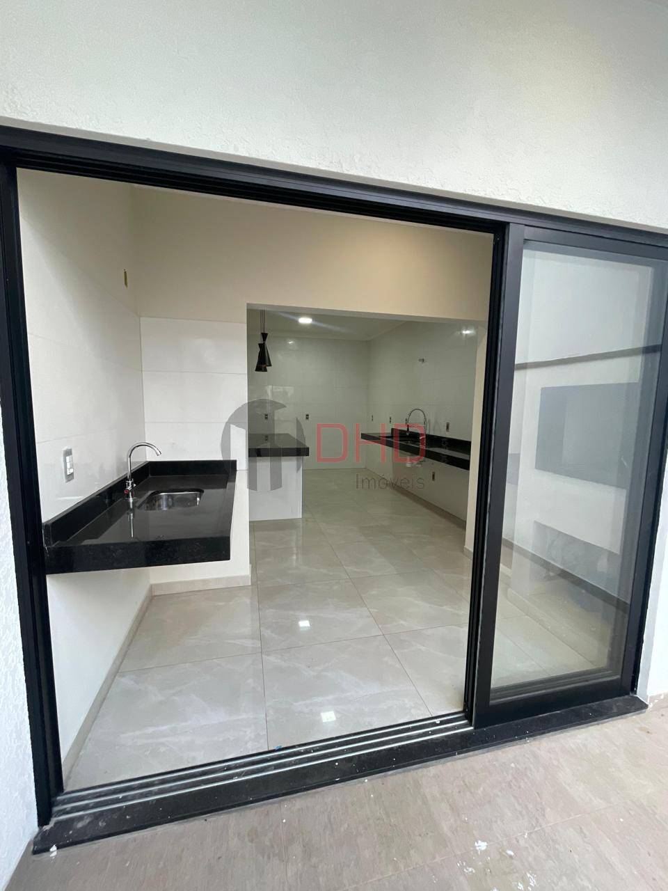 Casa de Condomínio à venda com 3 quartos, 200m² - Foto 11