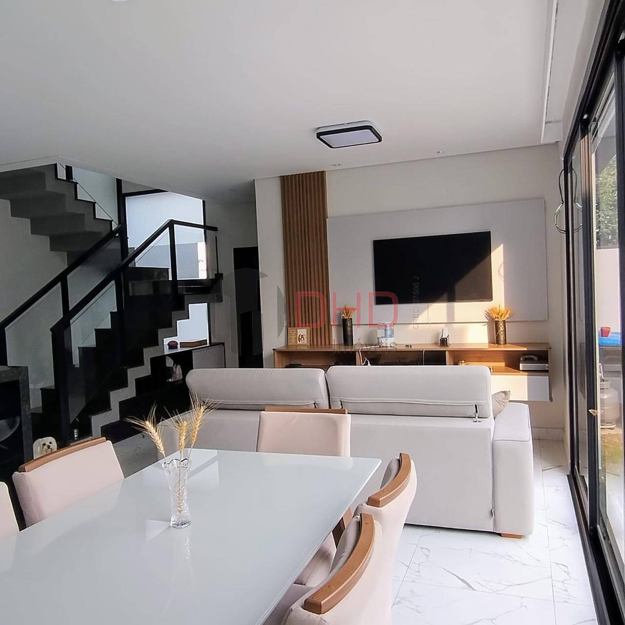 Casa de Condomínio à venda com 3 quartos, 153m² - Foto 2