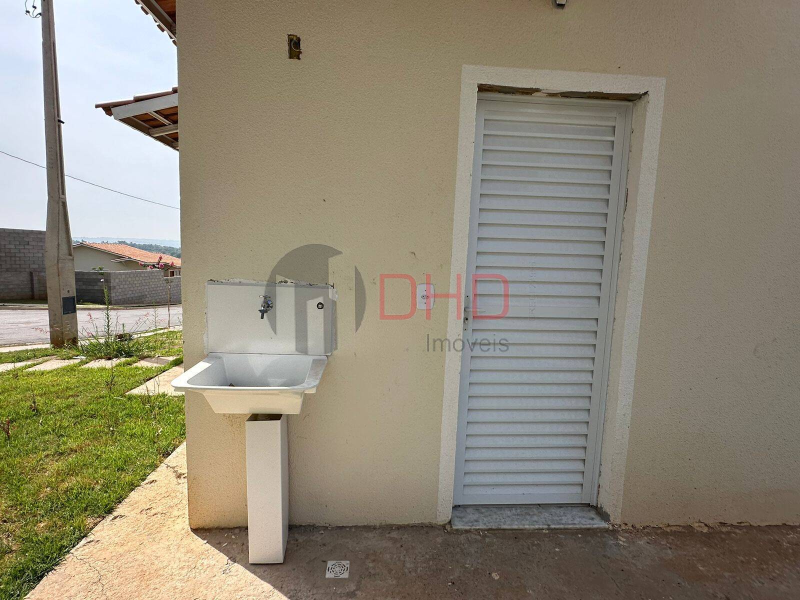 Casa à venda com 2 quartos, 50m² - Foto 10