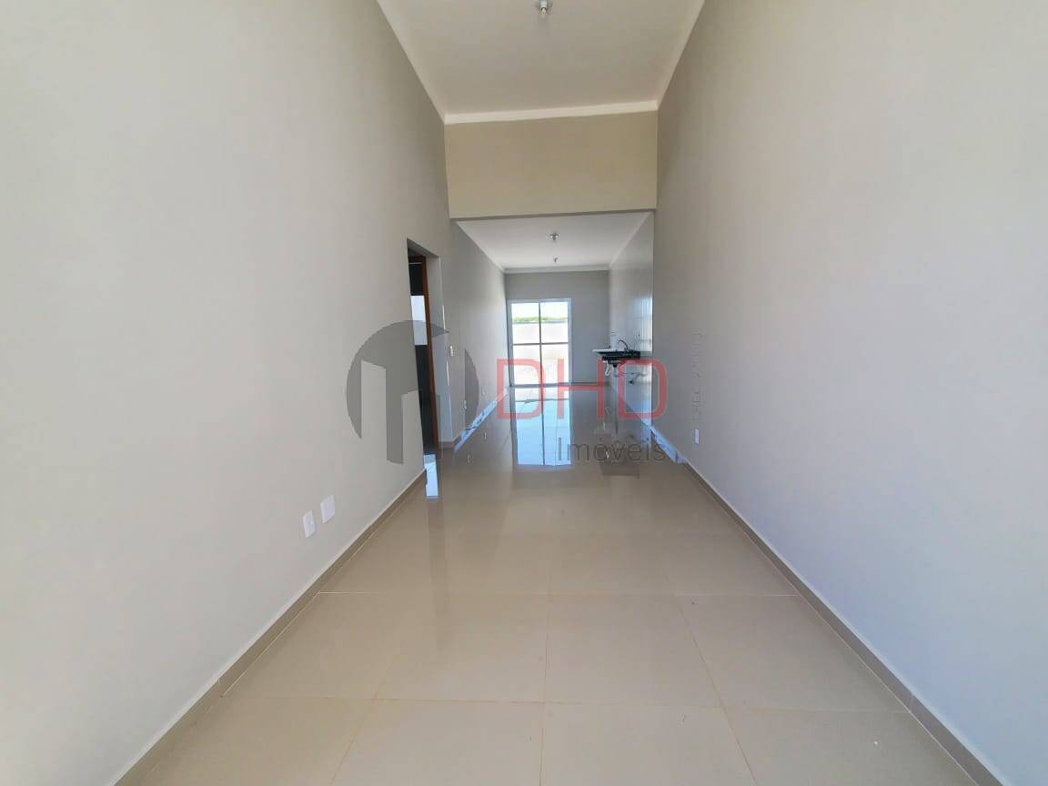 Casa à venda com 2 quartos, 56m² - Foto 2