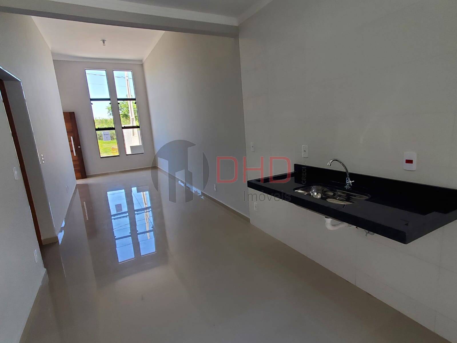 Casa à venda com 3 quartos, 67m² - Foto 4