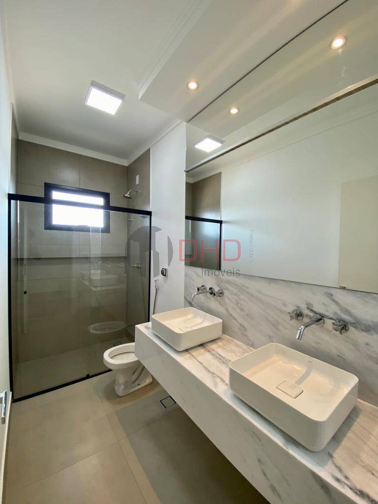 Casa de Condomínio à venda com 3 quartos, 240m² - Foto 31