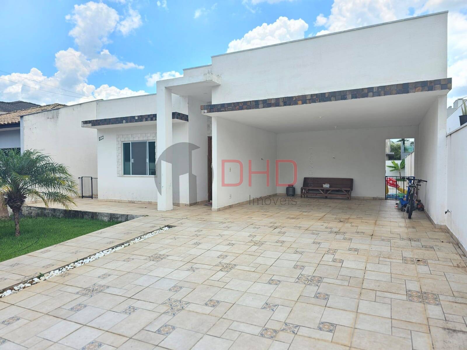 Casa de Condomínio à venda com 3 quartos, 168m² - Foto 2