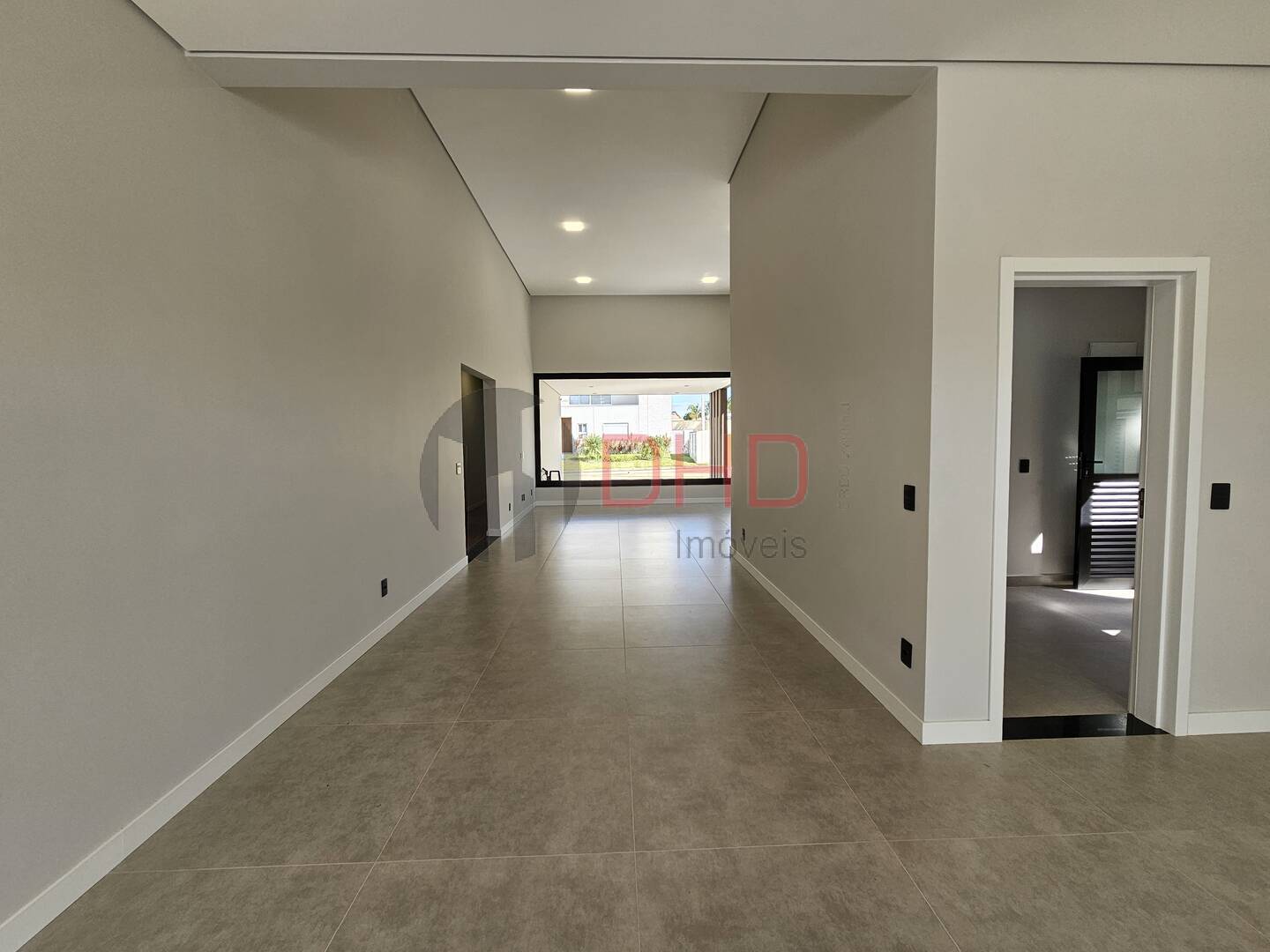 Casa de Condomínio à venda com 4 quartos, 311m² - Foto 6