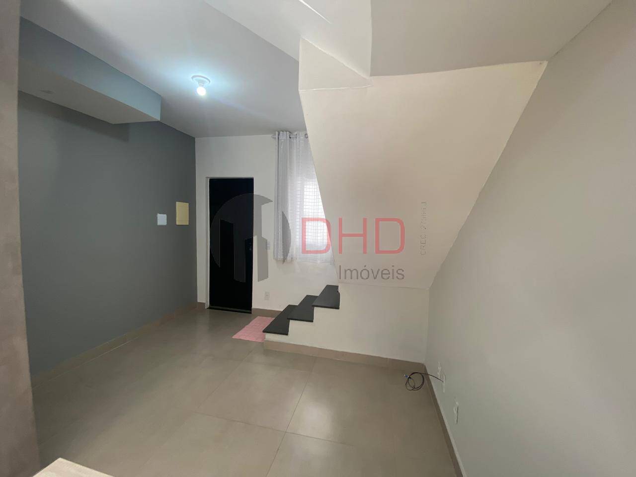 Casa à venda com 2 quartos, 49m² - Foto 5