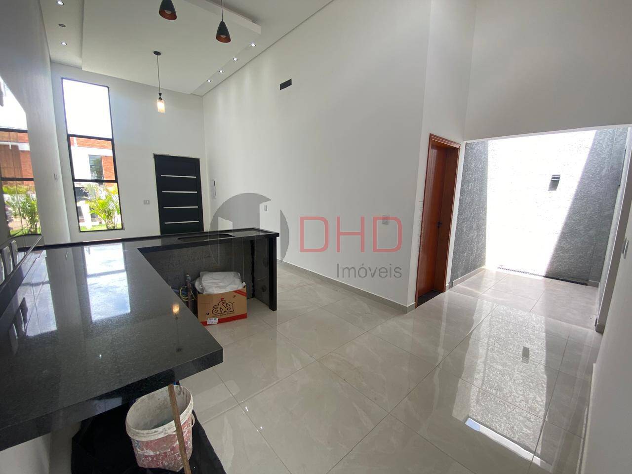 Casa à venda com 3 quartos, 105m² - Foto 4