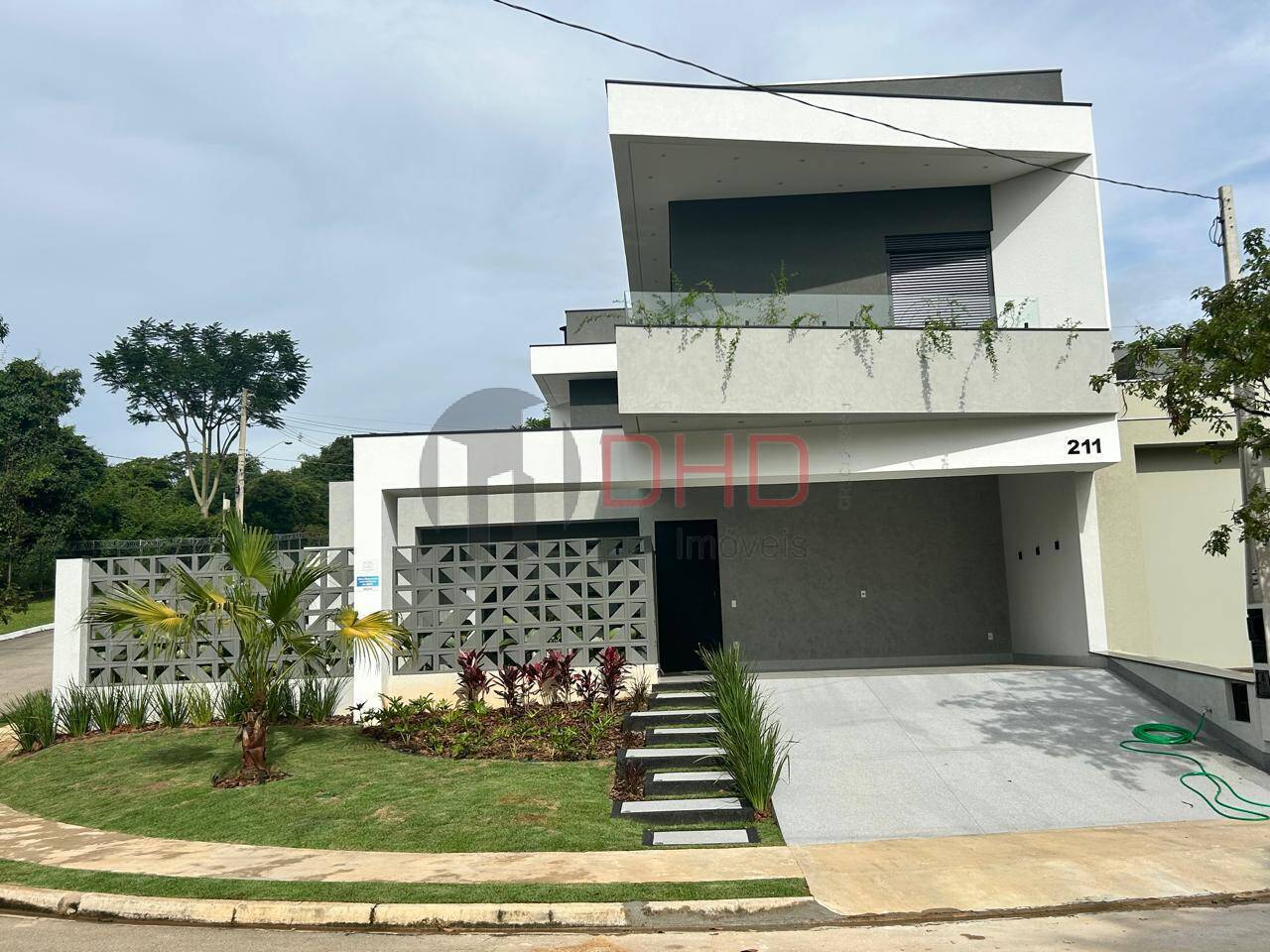 Casa de Condomínio à venda com 4 quartos, 235m² - Foto 3